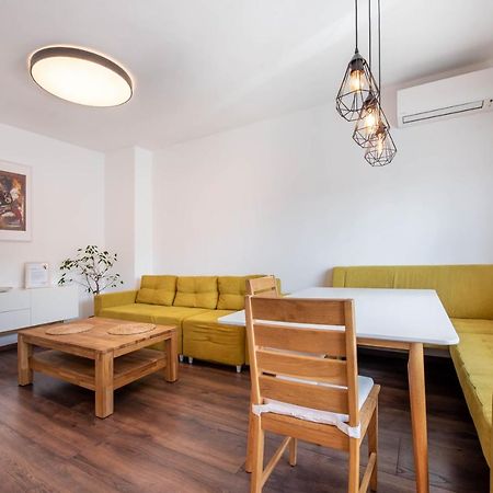 Cosy Apartment In Central Varna Exterior foto